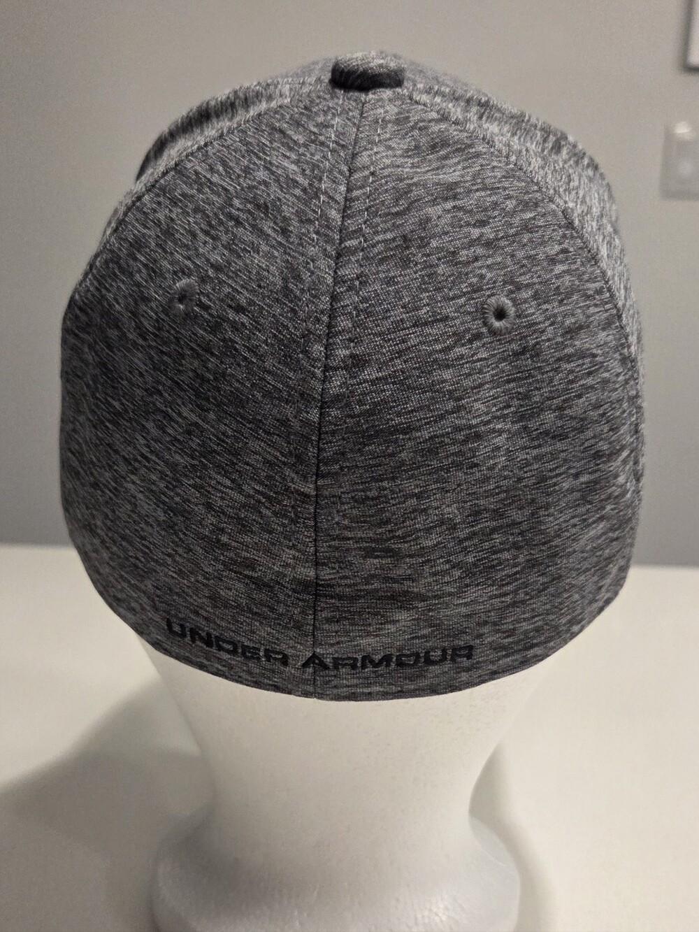 Under Armour Men’s Heather Gray Performance Cap - Picture 3 of 4